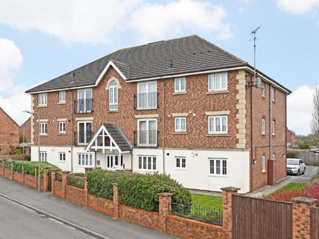 Flat for rent in Hut Green, Eggborough