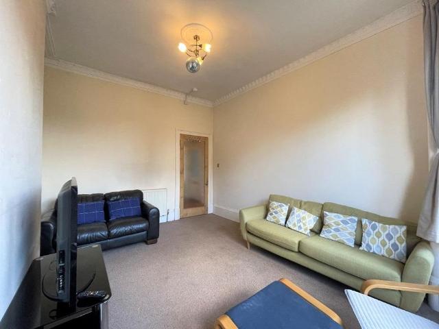 Apartment for rent in Battlefield, Glasgow