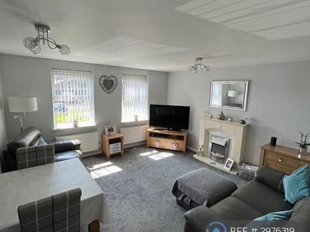 Flat for rent in Caldermill, East Midlands