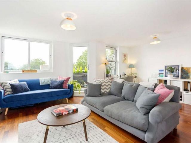 Apartment for rent in Kensal Town, Bayswater