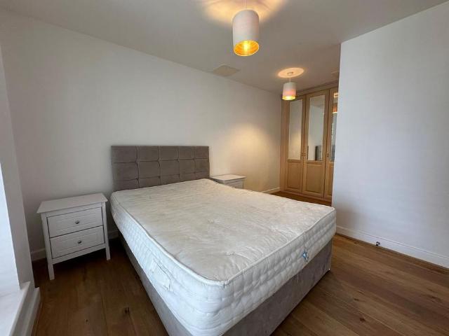 Apartment for rent in Silvertown, Greater London