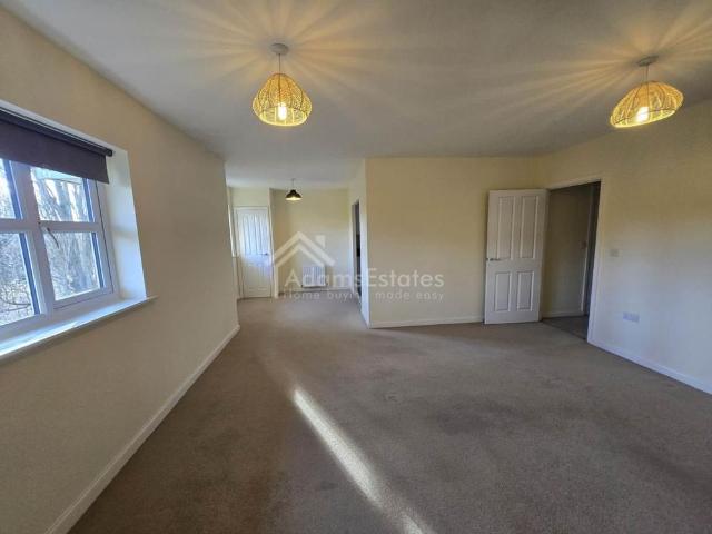 Apartment for rent in Lower Hopton, Mirfield