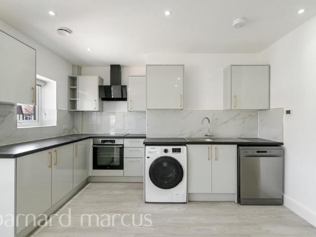 Flat for rent in London Borough of Hounslow, Feltham