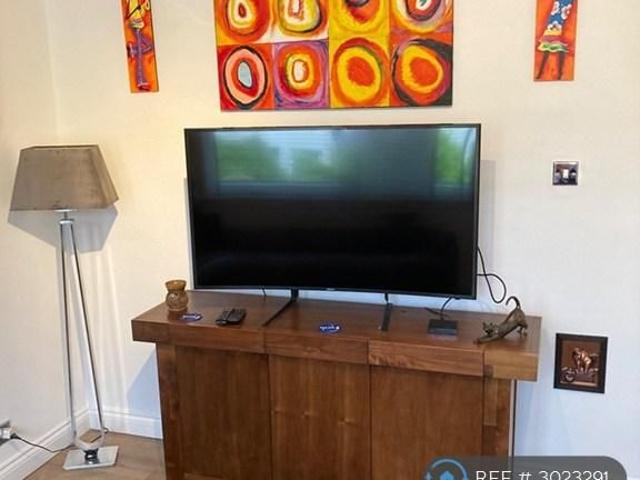 Apartment for rent in Glenburn, Scotland