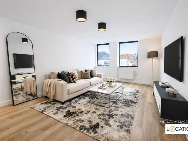 Flat for rent in Lakeside, Rodbourne