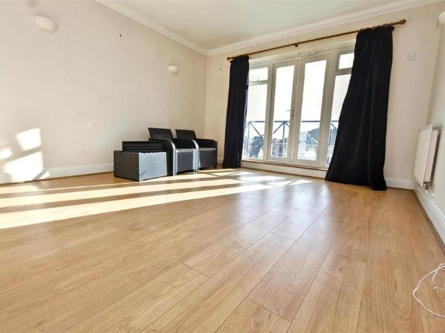 Apartment for rent in Sovereign Harbour, Eastbourne