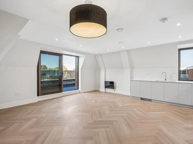 Apartment for rent in London Borough of Ealing, Greater London