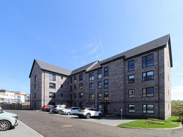 Flat for rent in Auchinairn, Bishopbriggs