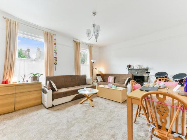 Apartment for rent in London Borough of Merton, Greater London