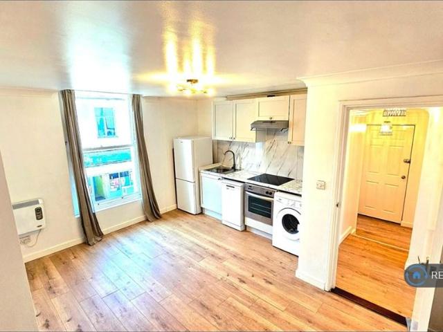 Flat for rent in Aldershot, Hampshire