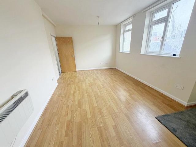 Apartment for rent in West Cliff, Bournemouth
