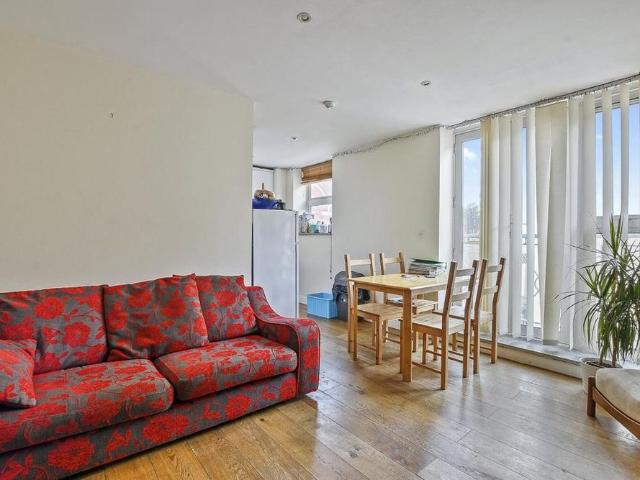 Apartment for rent in Hornsey, Greater London