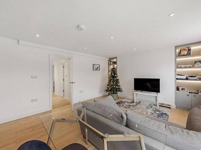 Apartment for rent in Pimlico, Isle Of Man