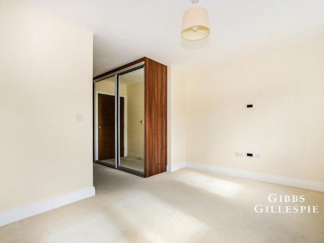 Apartment for rent in Batchworth