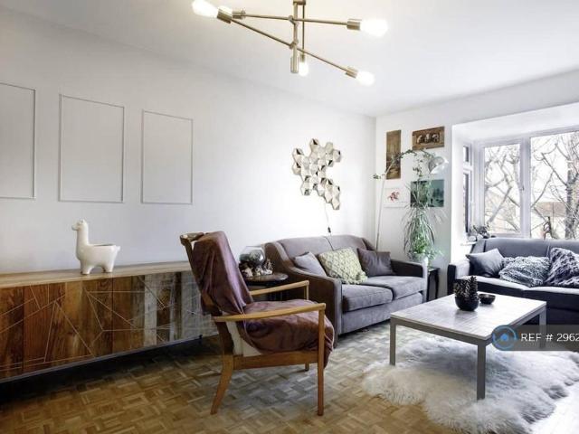Flat for rent in London Borough of Lewisham, Greater London