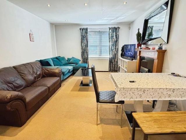 Apartment for rent in Enborne, West Berkshire
