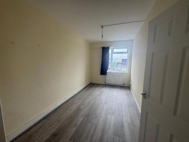 Apartment for rent in Slough