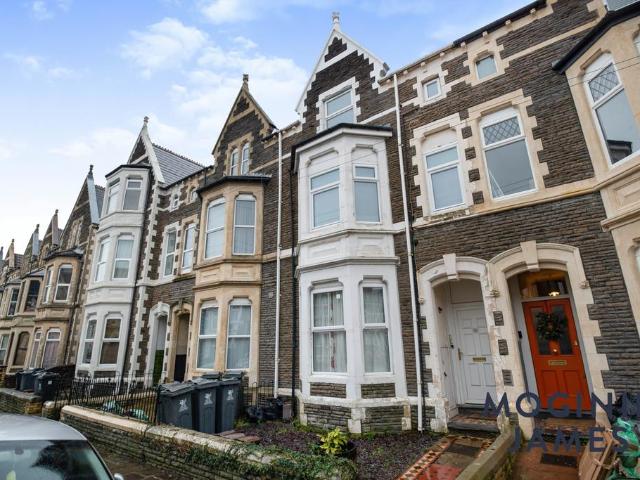 Flat for rent in Plasnewydd, Falcon Lodge