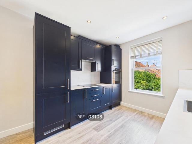 Flat for rent in Alverton, East Midlands