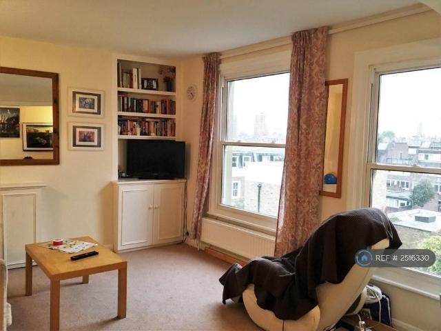 Apartment for rent in West Kensington, Greater London