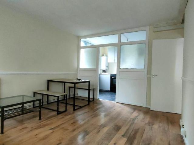 Apartment for rent in Glyndon, Plumstead