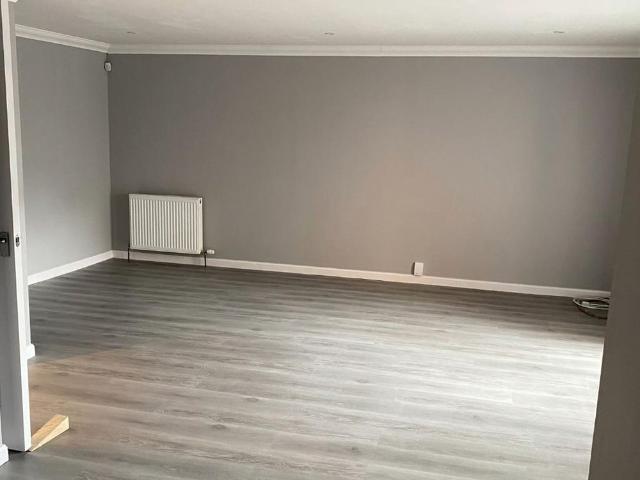 Apartment for rent in Coldside, Scotland