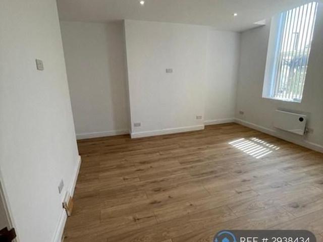 Apartment for rent in Beamhurst, Staffordshire