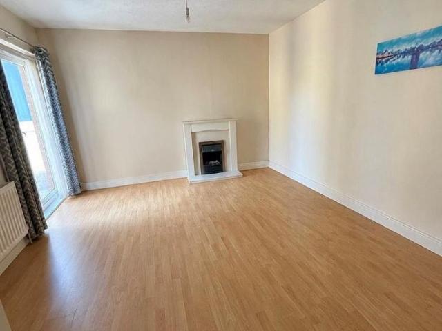 Apartment for rent in Lane, Greater London