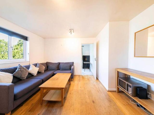 Apartment for rent in London Borough of Camden, Greater London