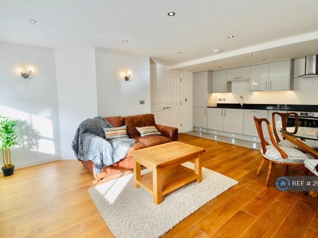 Flat for rent in St Ann's, Haddon