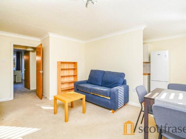 Apartment for rent in Robin Hood, The Slade