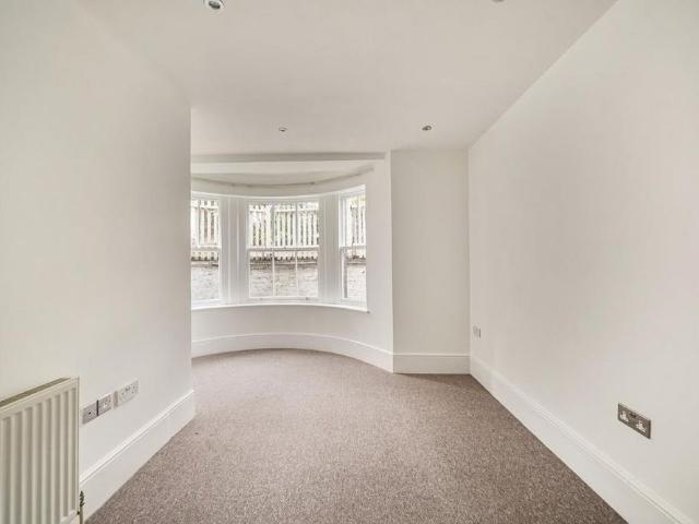 Apartment for rent in Surbiton, Greater London