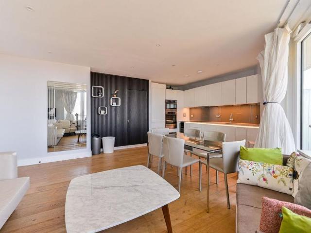 Apartment for rent in Clapham Junction, Greater London