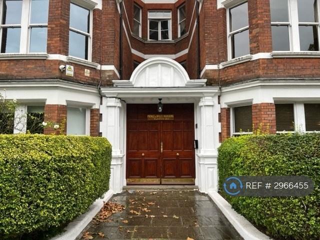 Flat for rent in Battersea, Greater London