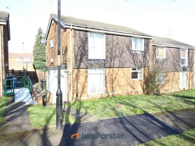 Flat for rent in Kenton, Tyne And Wear