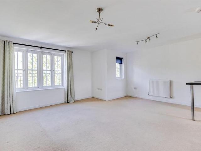 Apartment for rent in Falcon Lodge, Wales