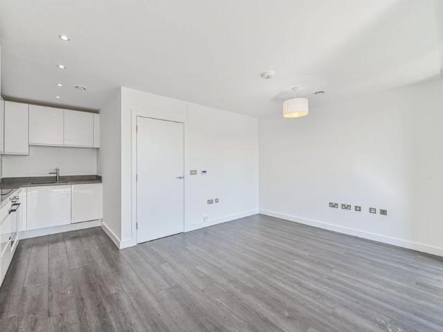 Apartment for rent in London Borough of Lewisham, New Cross