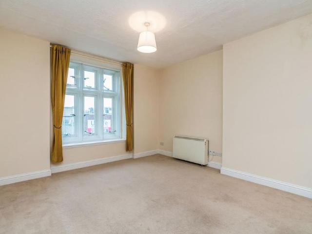 Apartment for rent in The Polygon, City Of Southampton