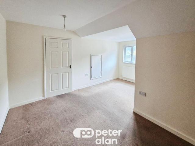 Apartment for rent in Pontymister, Risca