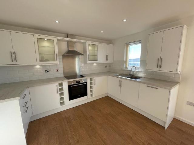 Apartment for rent in Seaside, Llanelli