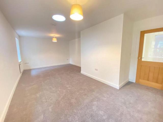 Apartment for rent in West End, Allestree