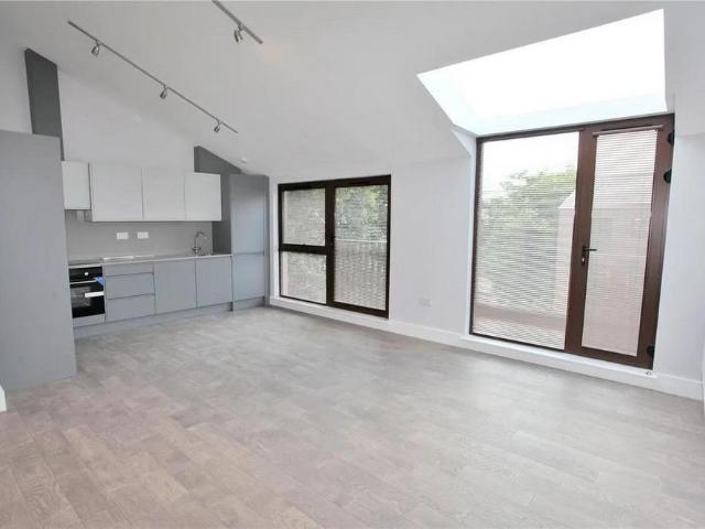 Apartment for rent in Greater London