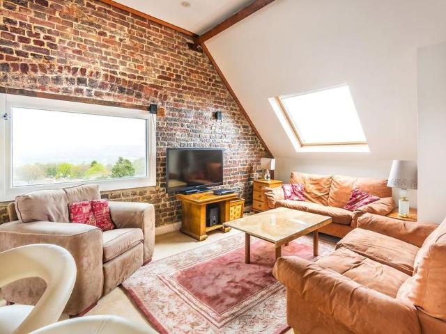 Apartment for rent in Hillview, Surrey