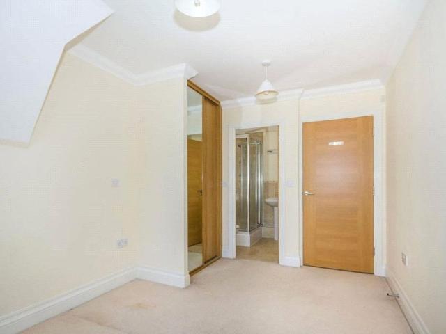 Apartment for rent in Reigate, Reigate and Banstead