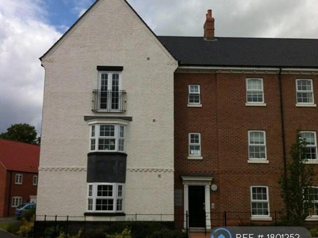 Flat for rent in Elmfield, Leicestershire