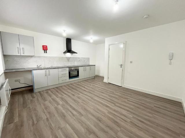 Apartment for rent in Newfoundpool, Old Wharf