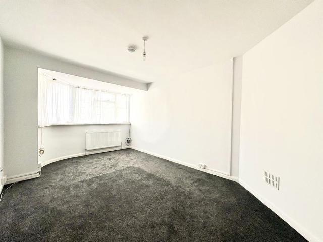 Apartment for rent in Polegate, Wealden
