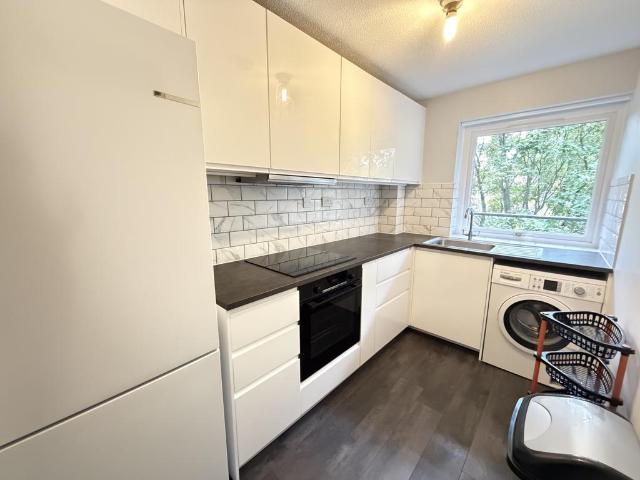 Flat for rent in London Borough of Newham, Greater London