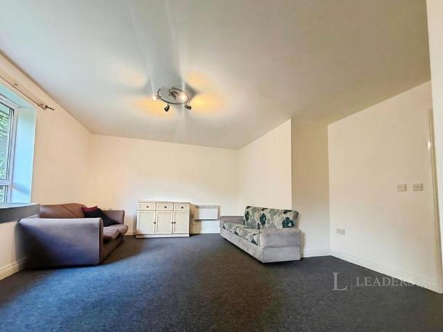 Apartment for rent in Brandhall, Sandwell