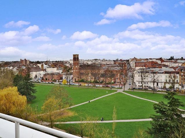 Apartment for rent in Milverton, Green Close